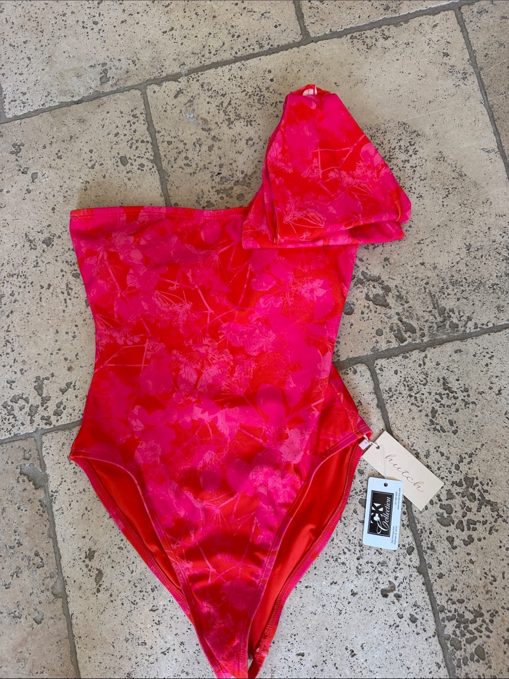 NWT Hutch Womens  Clara One Piece red pink baby breath Small